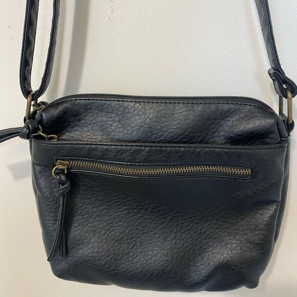 BUENO OF CALIFORNIA GRAINY WASHED ZIPPER HANDBAG purse crossbody black - Picture 2 of 9